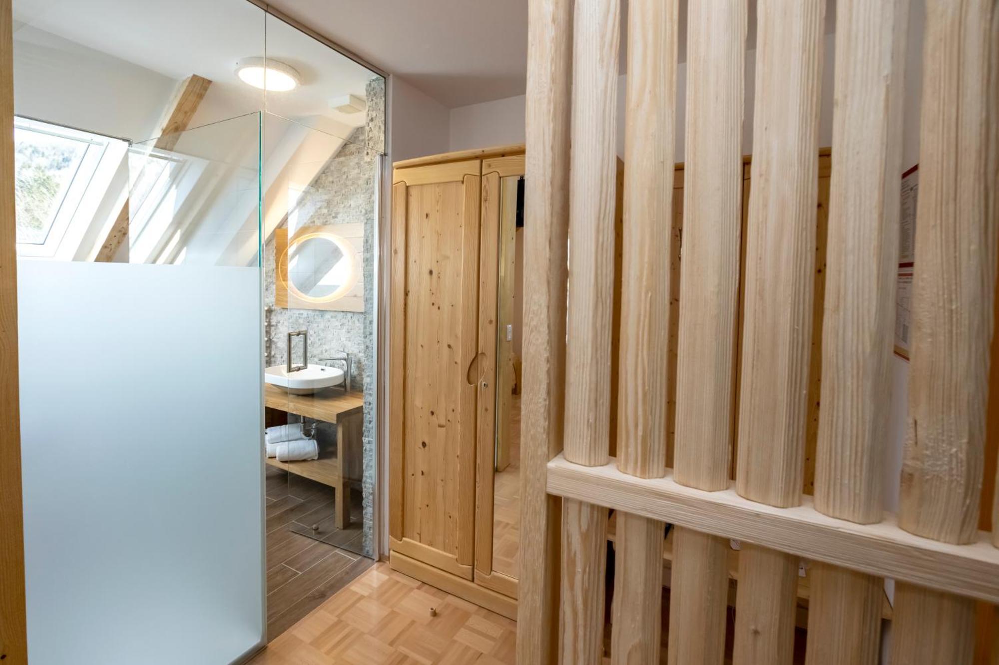 Art Hotel Kristal Bohinj Ngoại thất bức ảnh